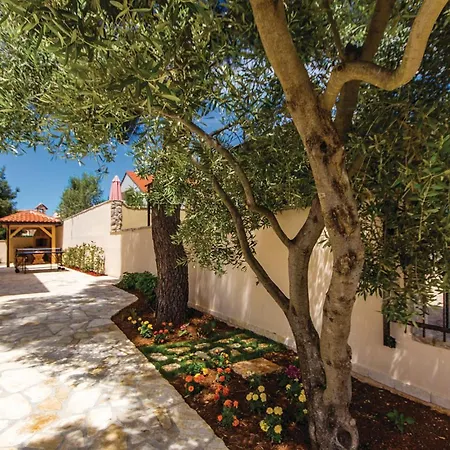 Semesterbostad Betiga 06