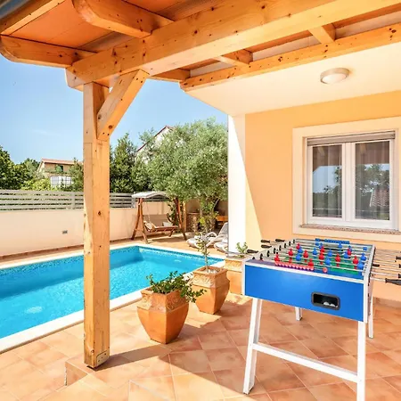 Betiga 06 Semesterbostad Barbariga