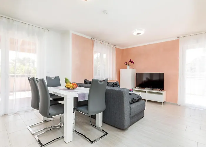 Betiga 06 Semesterbostad *