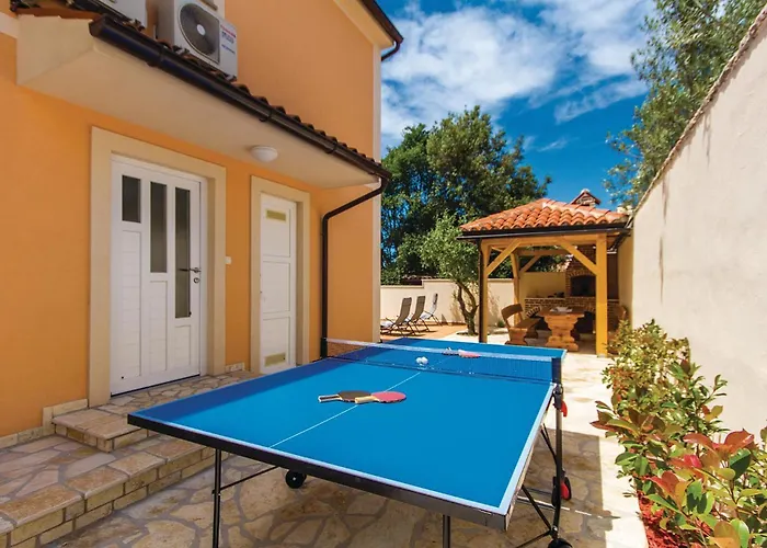 Semesterbostad Betiga 06 *