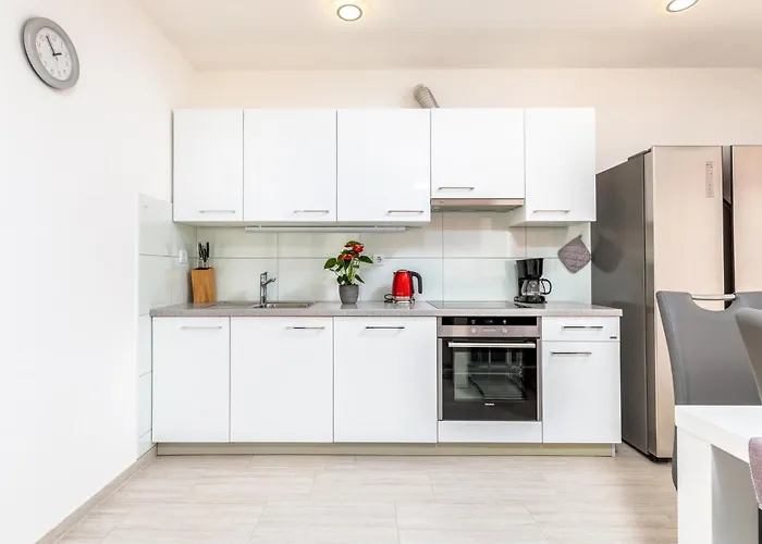 Semesterbostad Betiga 06 *